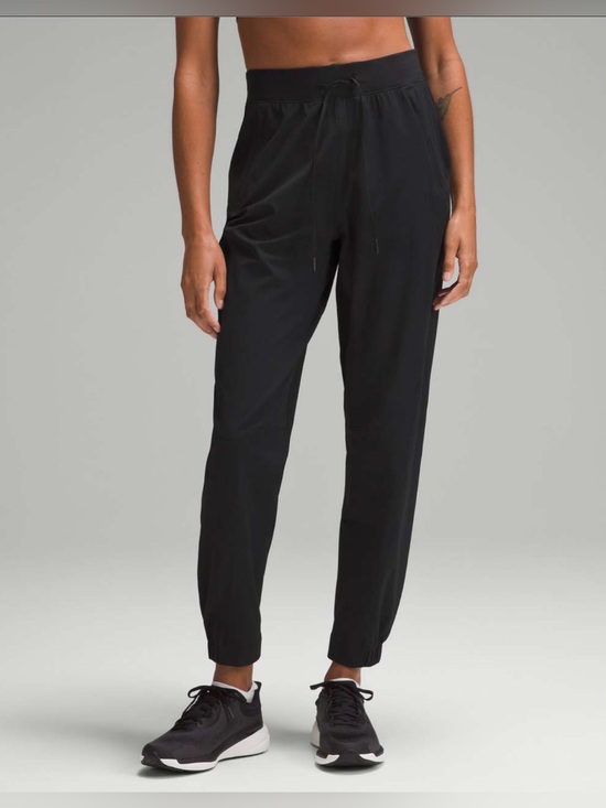 lululemon athletica Pants - Lululemon License to Train High-Rise Pant
Black Size 10